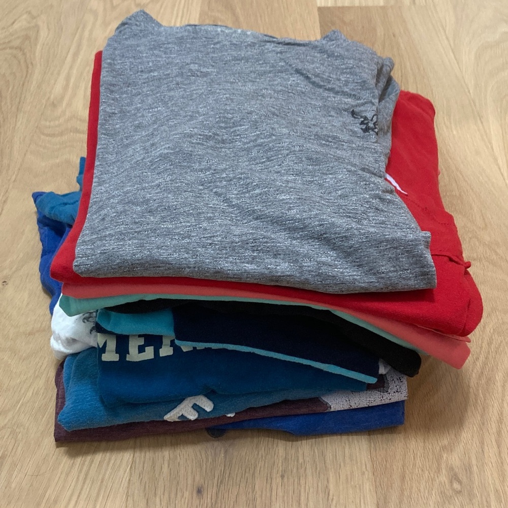 Misc T-Shirts American Eagle, Aeropostale, Tommy Bahama, Vineyard Vines - XS/S/M